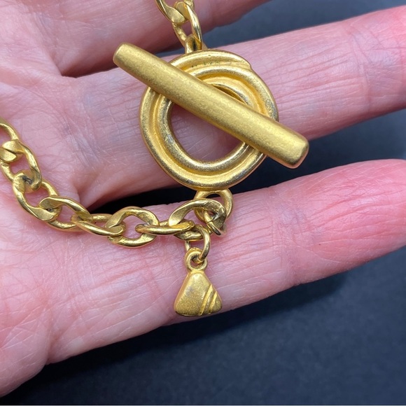 LCi LIZ CLAIBORNE Long Gold Necklace Dangles Toggle Clasp - Picture 4 of 7